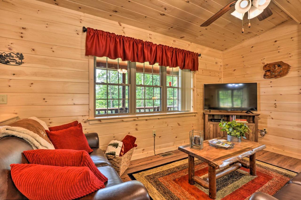 Upscale Cabin With Hot Tub And Deck In Wardensville! Exterior photo