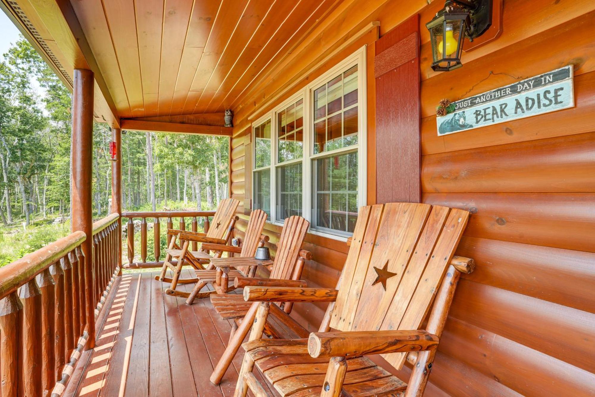 Upscale Cabin With Hot Tub And Deck In Wardensville! Exterior photo
